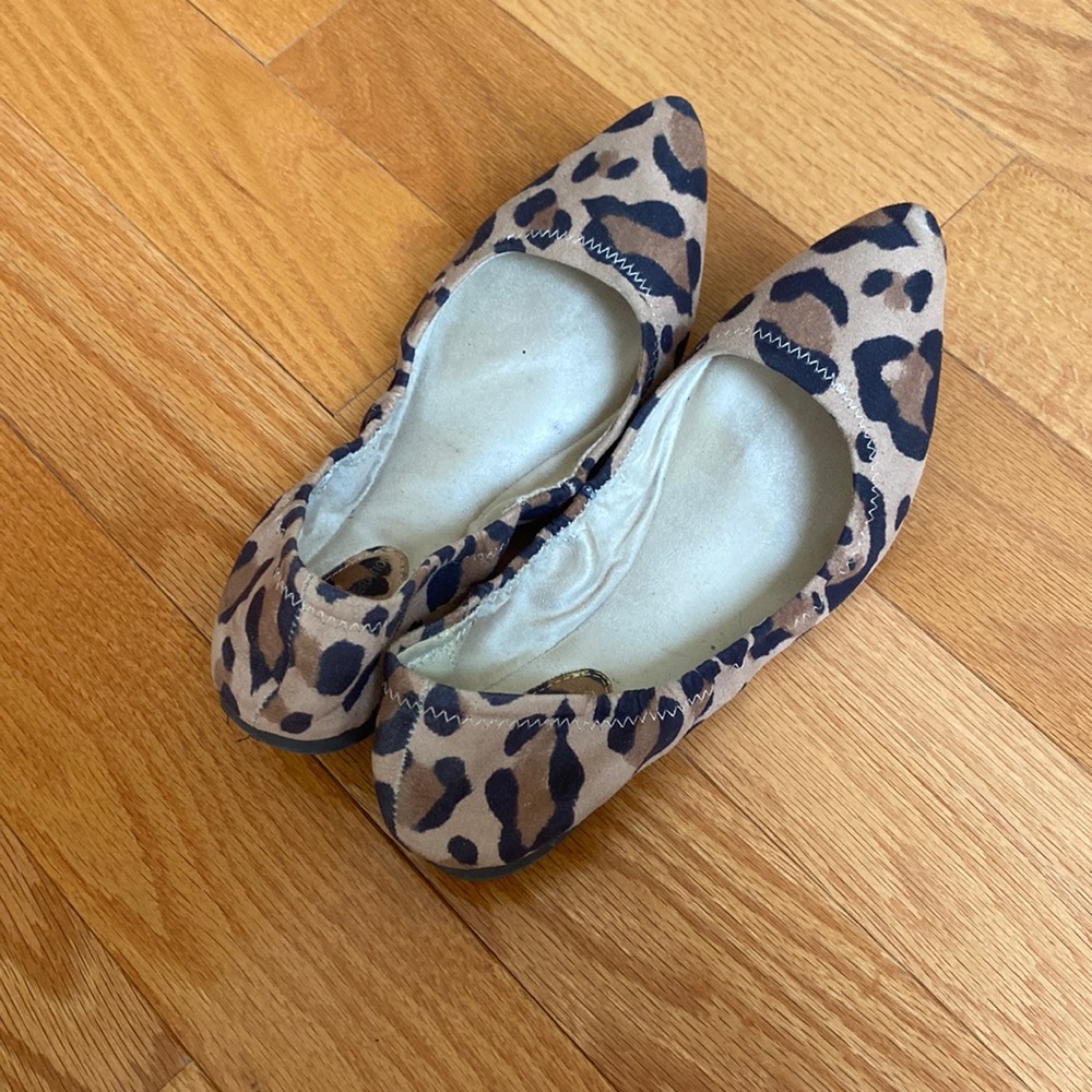 Bcbg generation flats